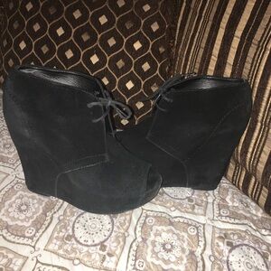 Steve Madden peep Toe‎ Platform Wedge